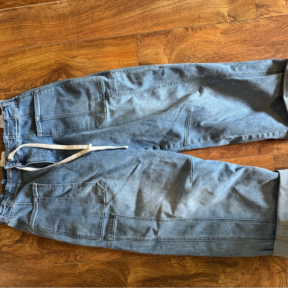 Risen Barrel Leg Jeans